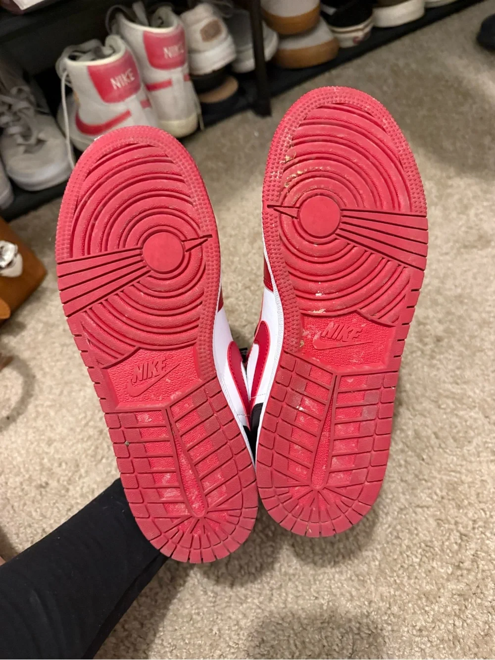 Jordan Kids Low-Top Sneakers in Red, White & Black